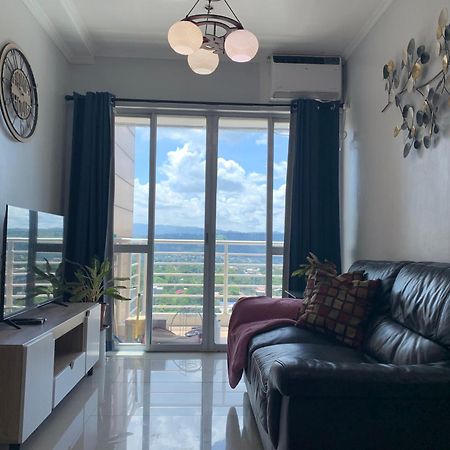 Spacious 2-Bedroom Condo,Wifi,Netflix,Free Parking คากายันเดโอโร ภายนอก รูปภาพ